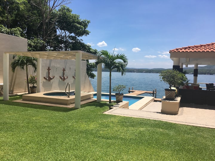 Laguna de Tequesquitengo locations de vacances avec accès à un lac Morelos, Mexique Airbnb