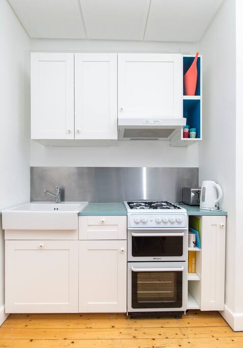 Kitchen - everything you need, including cooker with hob and grill, kettle and toaster.