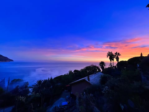 Villa Letizia, the garden at the tip