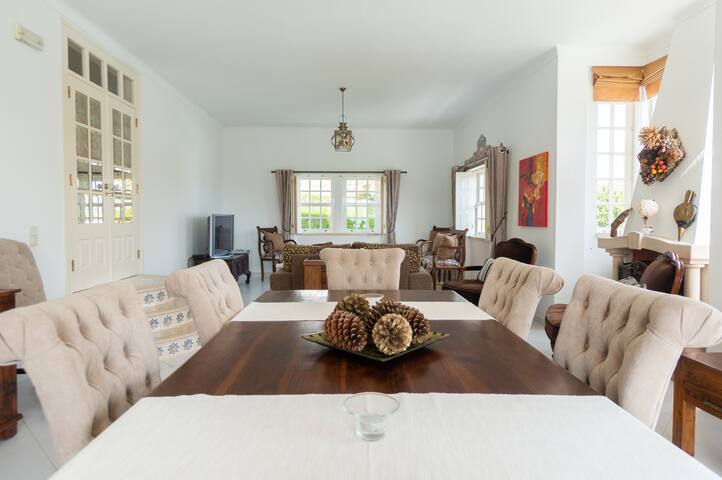 Ericeira – Wunderschöne Villa mit Panorama Blick gallery image 4