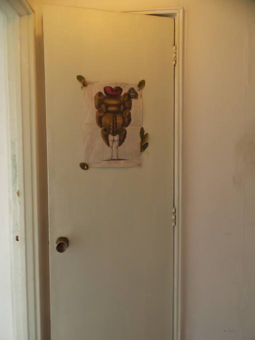Puerta del baño privado