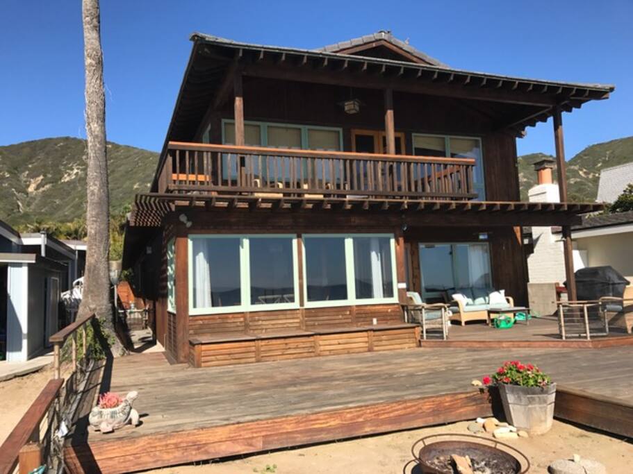 STEPS TO THE BEACH FROM YOUR PRIVATE YARD