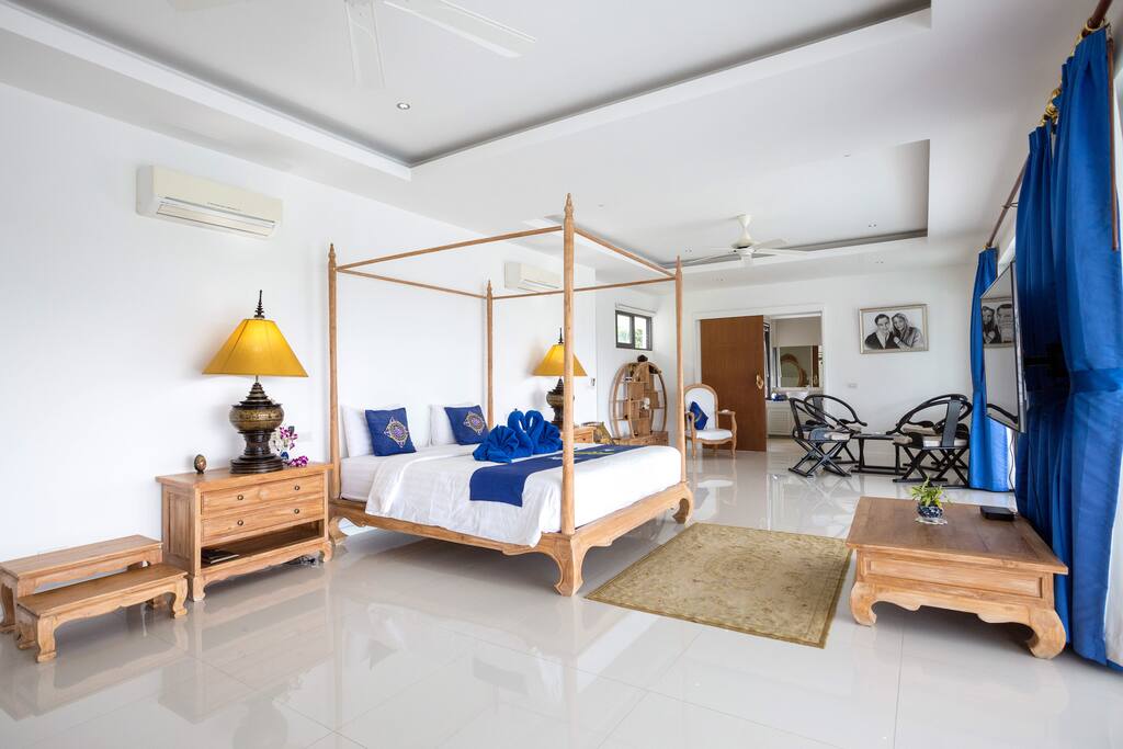 Master bedroom : photo by nina roma photographe