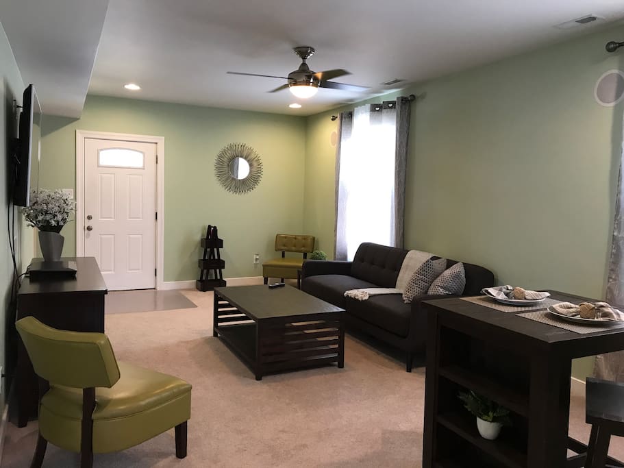Living Room & Dinette