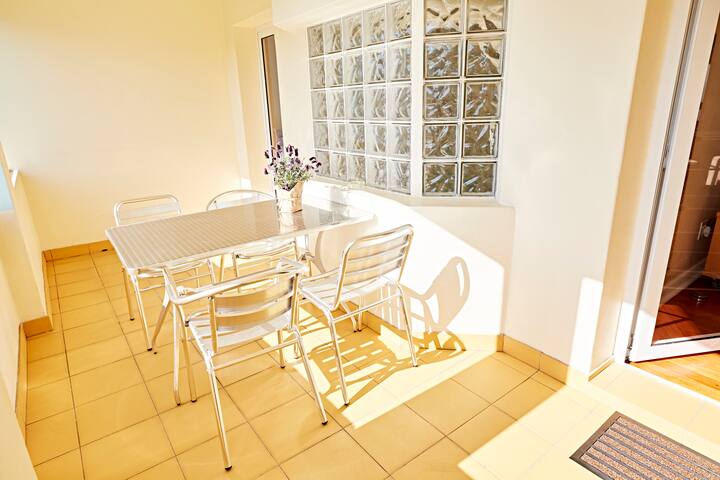 Perfect Family Apartment with a stunning Balcony gallery image 3