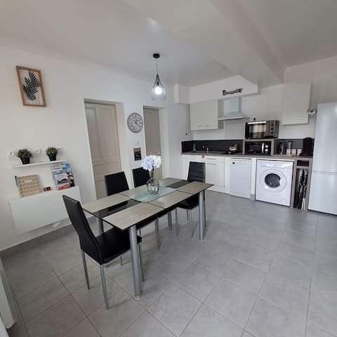 "Sohan" accommodation close to LE PAL Park