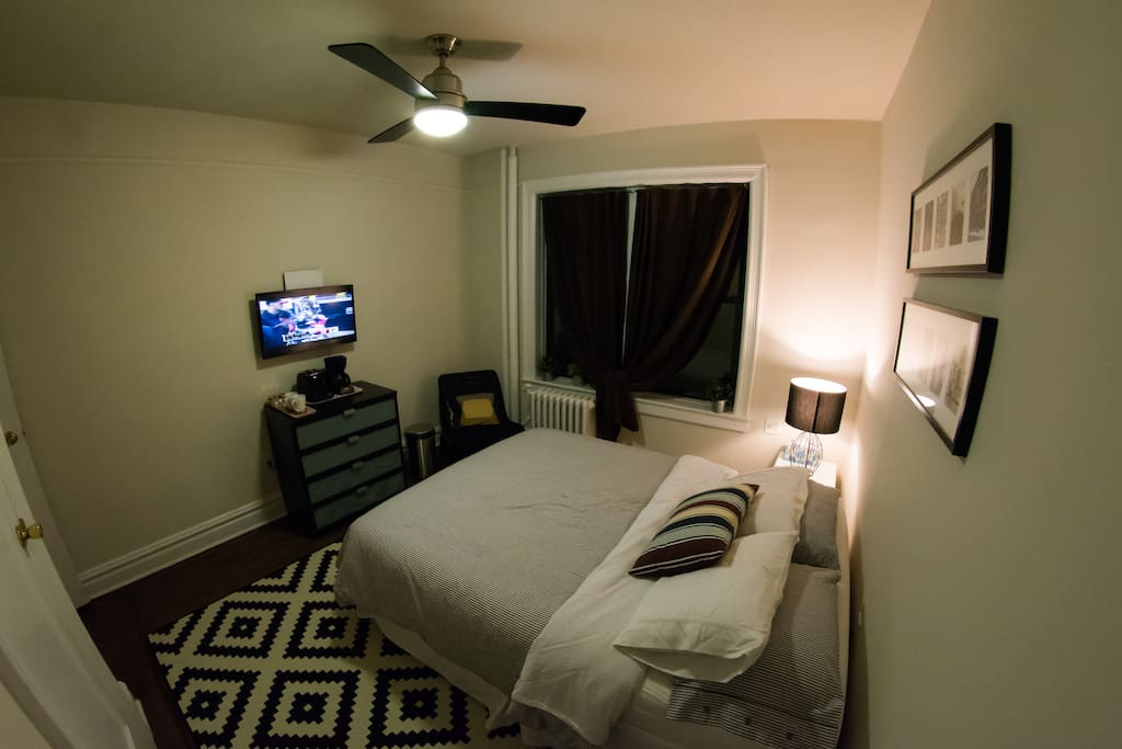 Drawers in dresser & LED TV