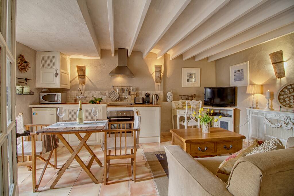 Living area with Freesat tv, dvd player, WIFI & aircon