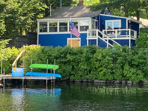 Cottage on the lake! Includes kayaks & rowboat!