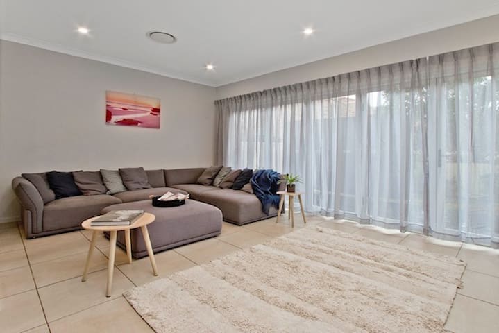 Maroubra home away from home