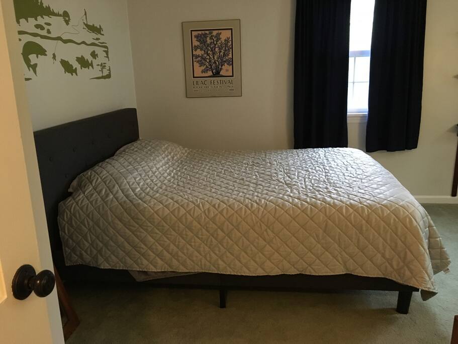 Queen bed in private bedroom