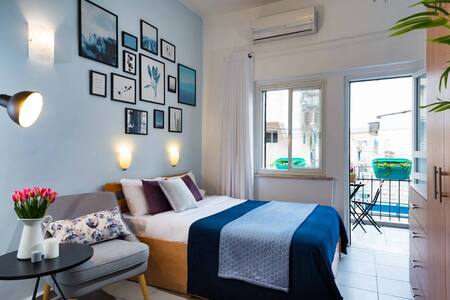 ✿Charming Balcony @ Hip Location \\ Sunny Vibes✿