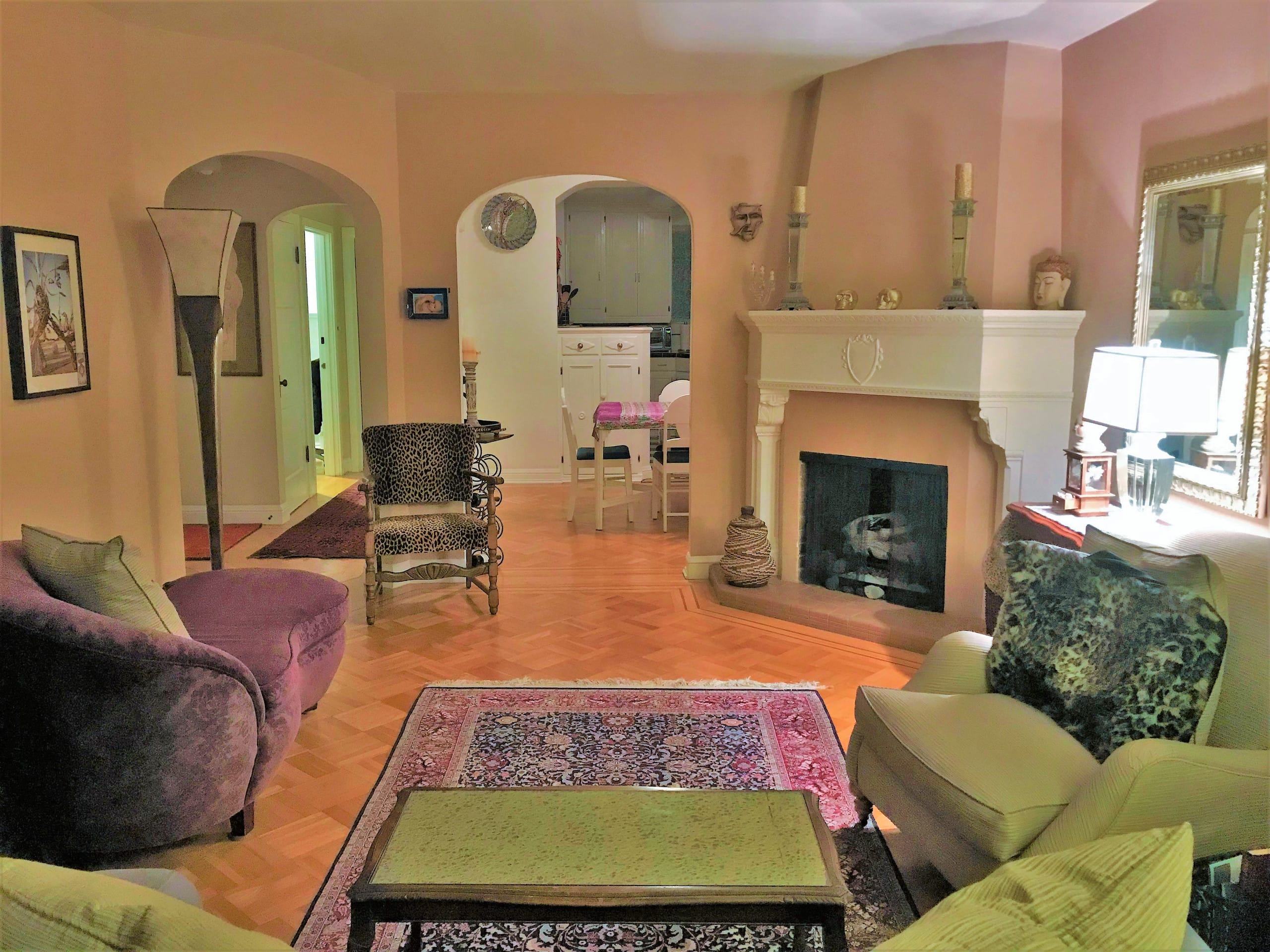 Home in San Francisco · ★4.95 · 2 bedrooms · 2 beds · 1 bath - Image 6