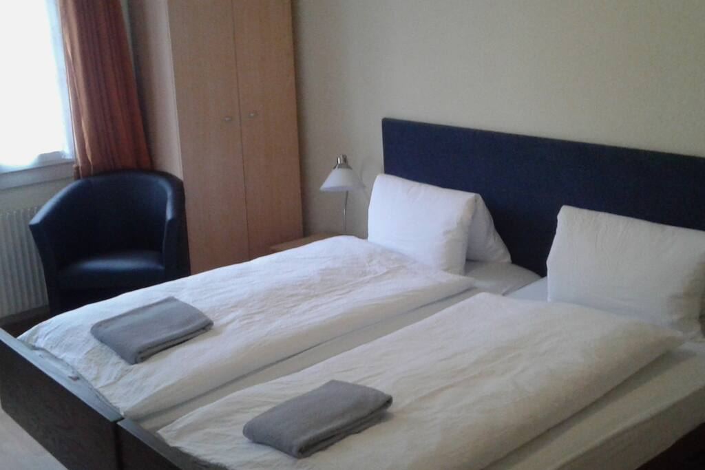 Room 643