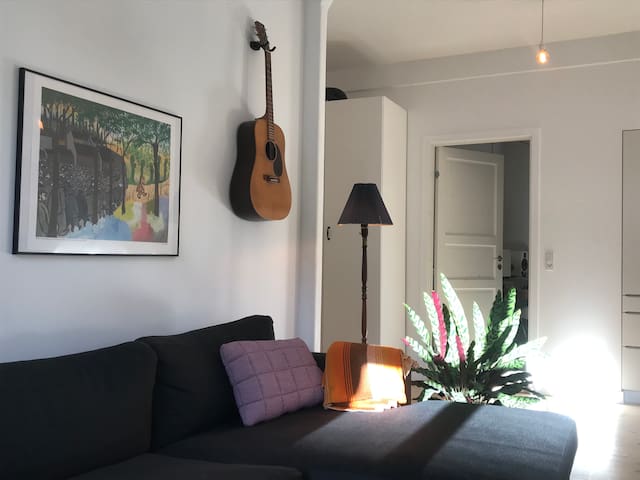 Quiet unique Garden-house in Hip and Lively area gallery image 3