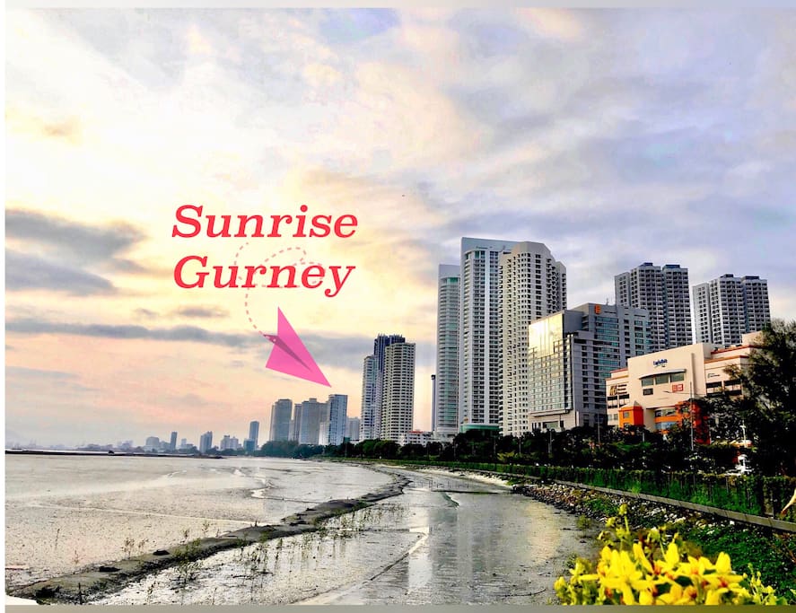 Located at the Gurney Drive! Just a few blocks away from Gurney Paragon and Gurney Plaza shopping mall