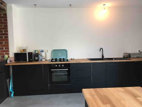 Grande maison avec jardin, idéalement située!