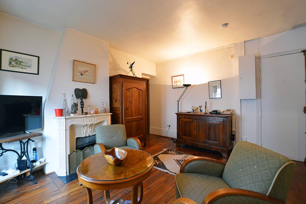 The lovely living room with many comfortable seats