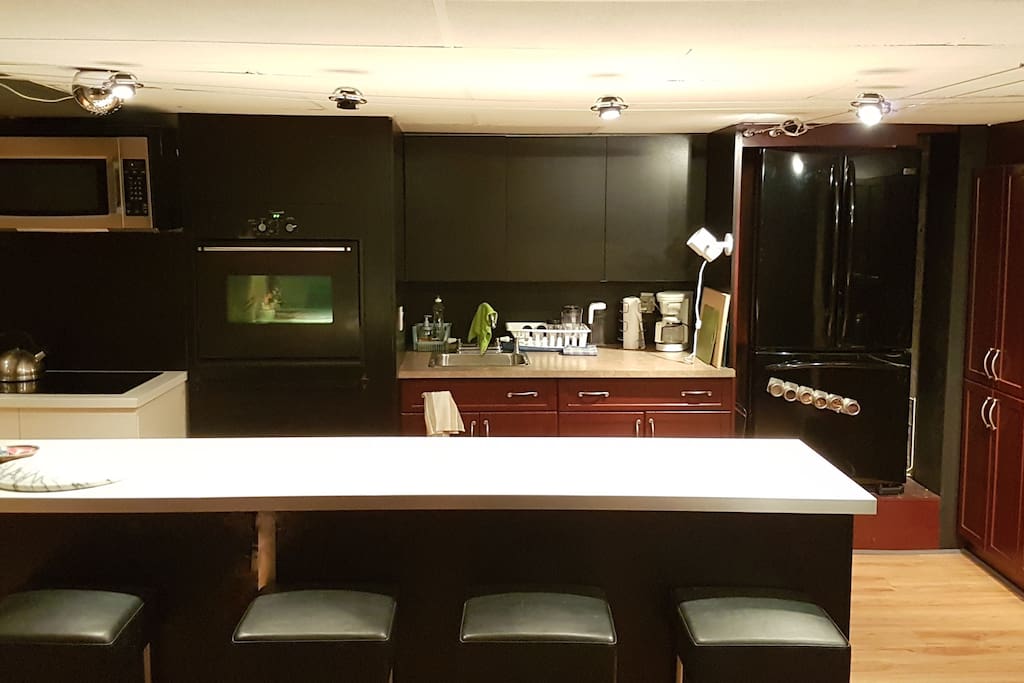 Fully-equipped kitchen, modern appliances