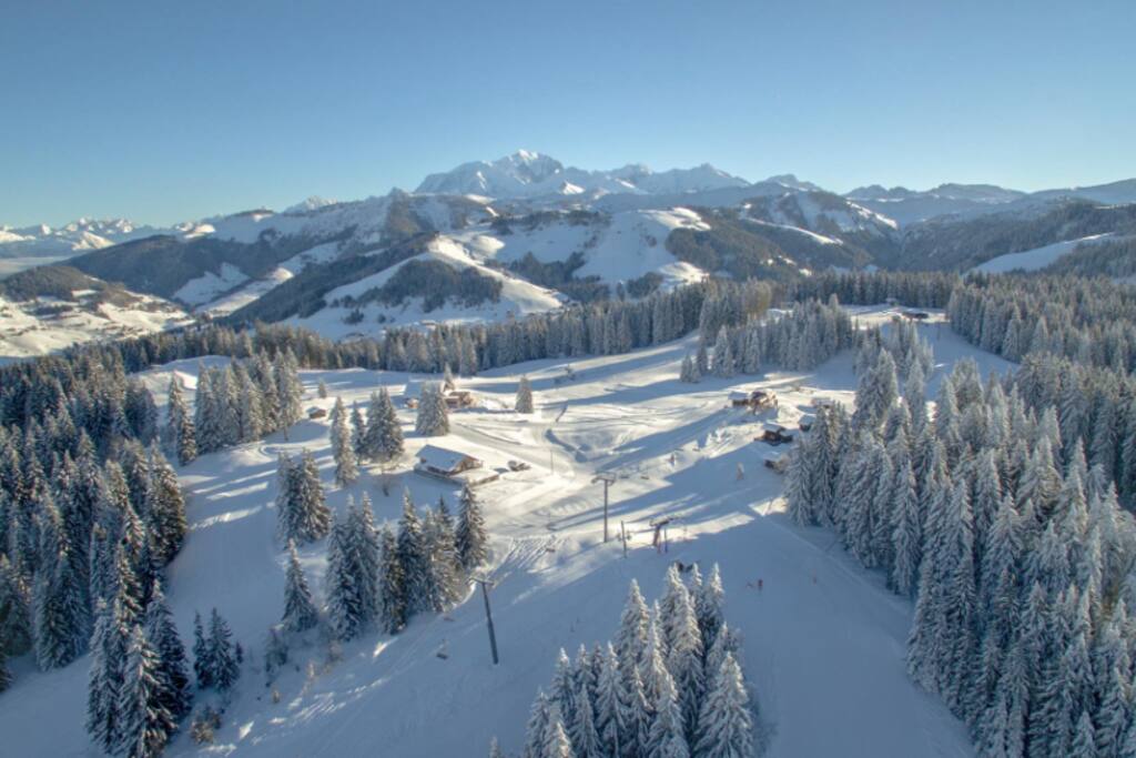 Au sommet du domaine skiable