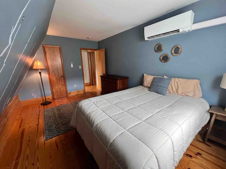 საძინებელი 4