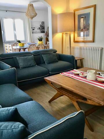 Lovely charming House with Sight! gallery image 2