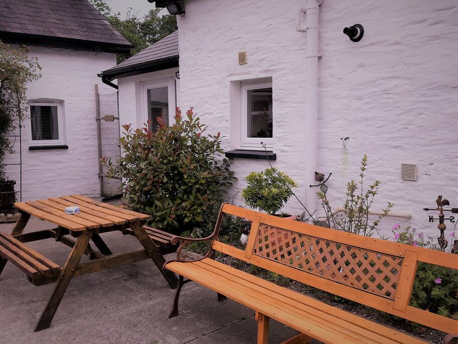 front of cottage and courtyard