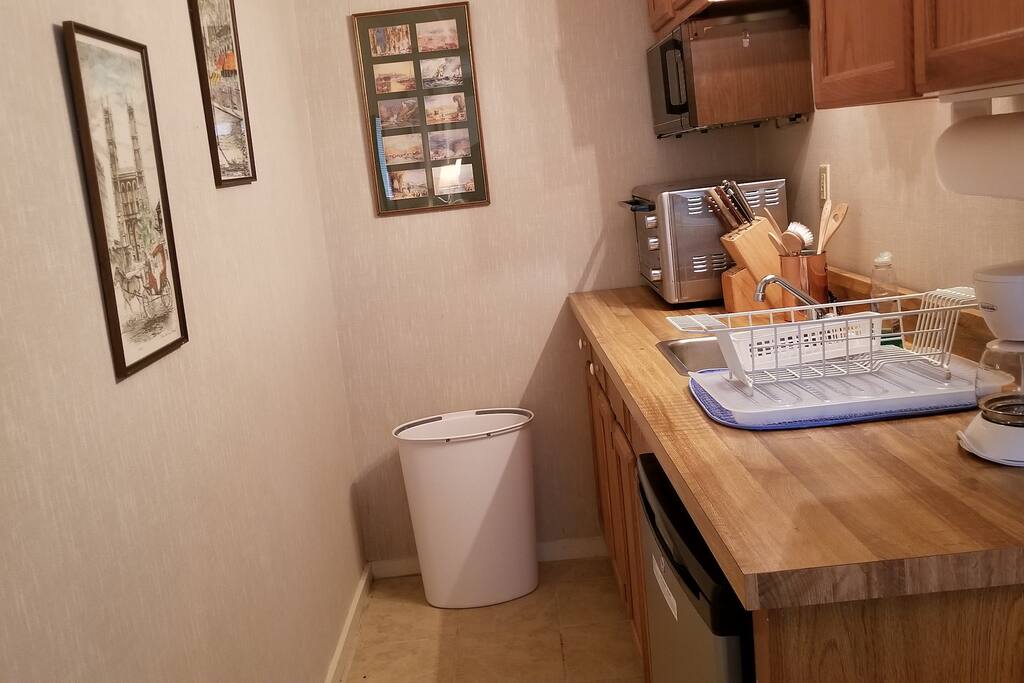 The kitchenette!