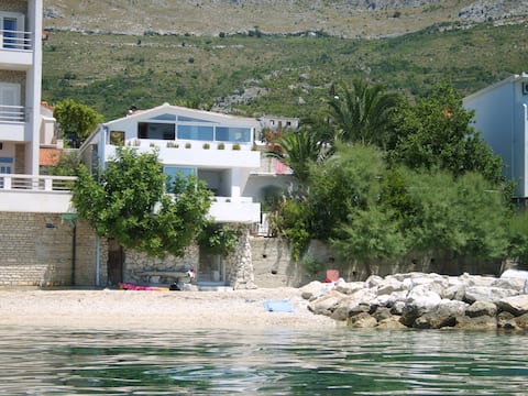 Apartments Bibi - No. 2 - directly at the beach!