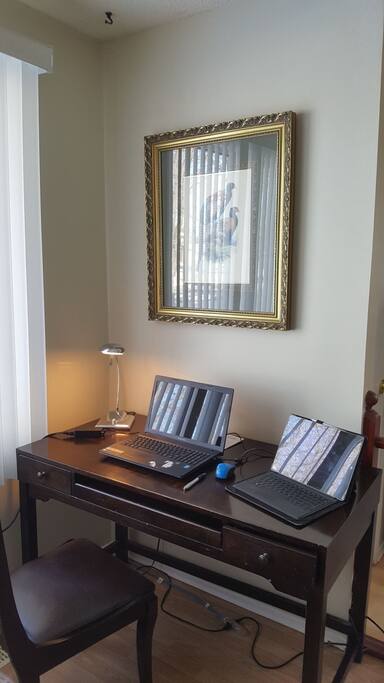 Work station with wifi