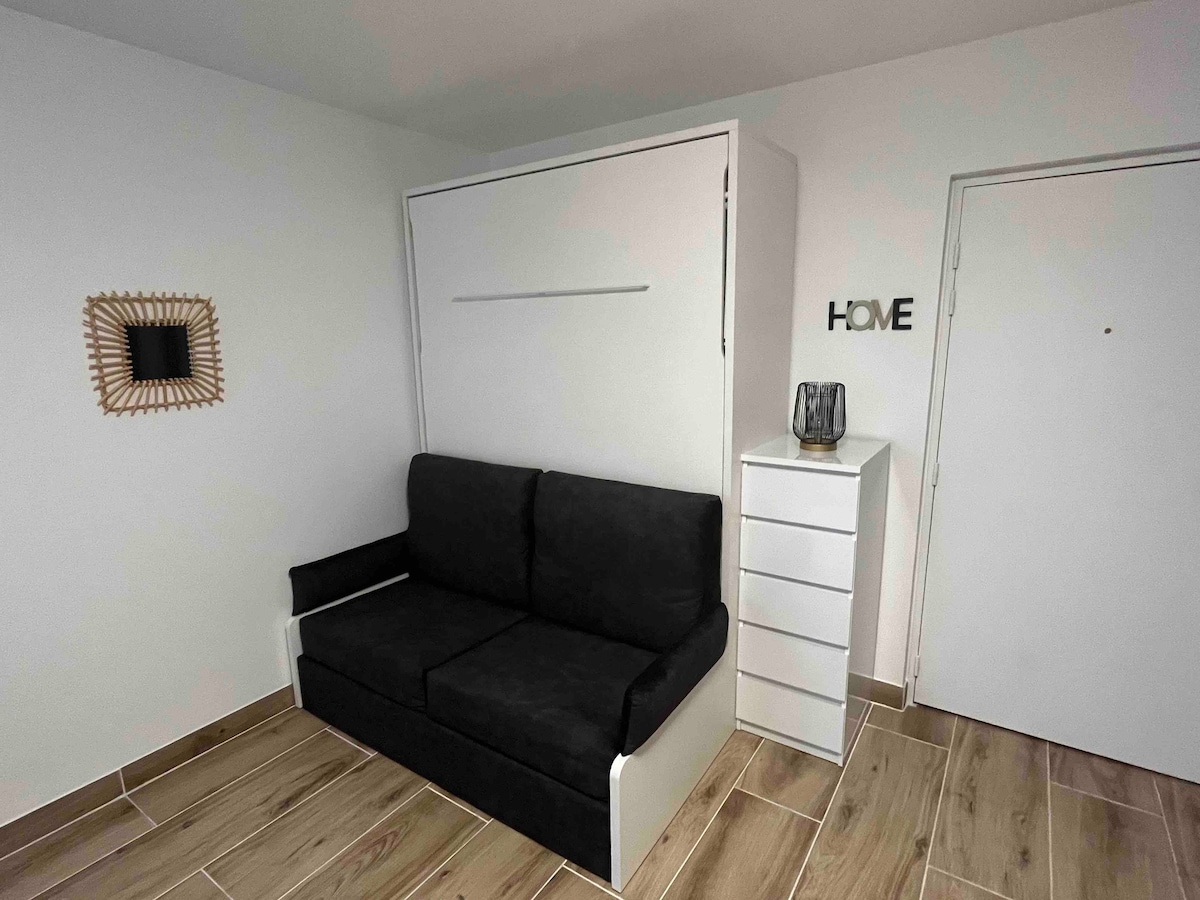 Top Airbnb: city center apartment in Bourgoin Jallieu