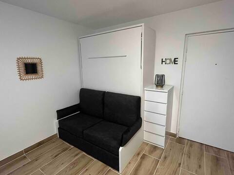 Top Airbnb: city center apartment à Bourgoin Jallieu