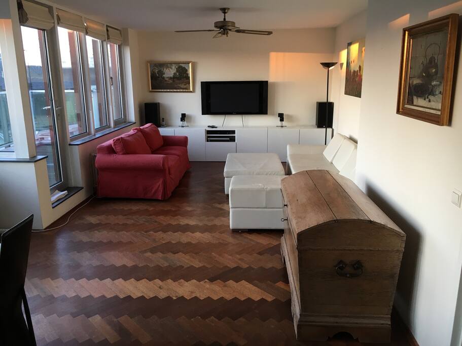 Living room with great view over the city center