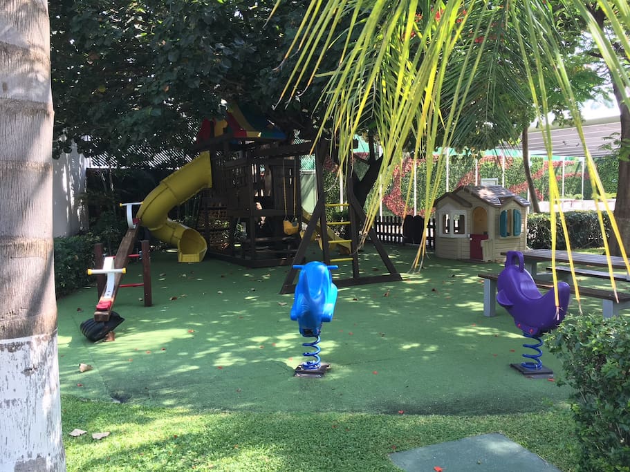 Area de Juegos Infantiles