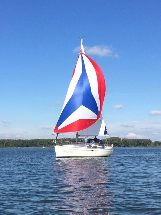 Under sail - Sailing yacht "Progresso"