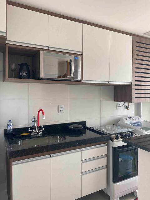 Apt entire a block from the sea w/ air in Vila Velha