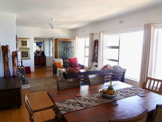 Bayscapes – The Breathtaking Views – Sunny Cove gallery image 3