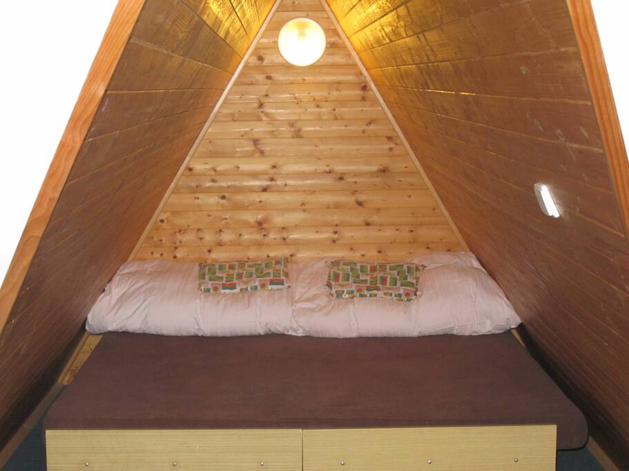 Spaní pod střechou (dvoulůžko)