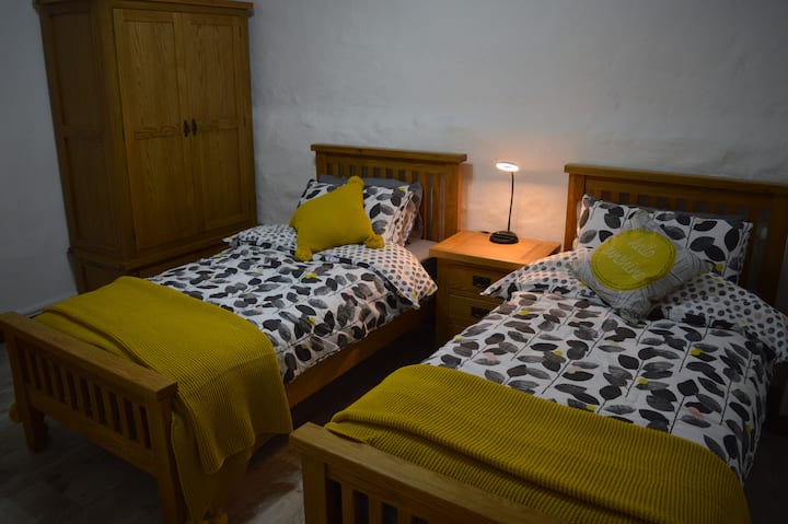 Ორსაწოლიანი შიდა მესამე საძინებელი