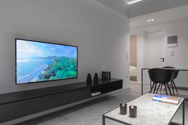 Heritage 103/Luxury Two Bedroom gallery image 2