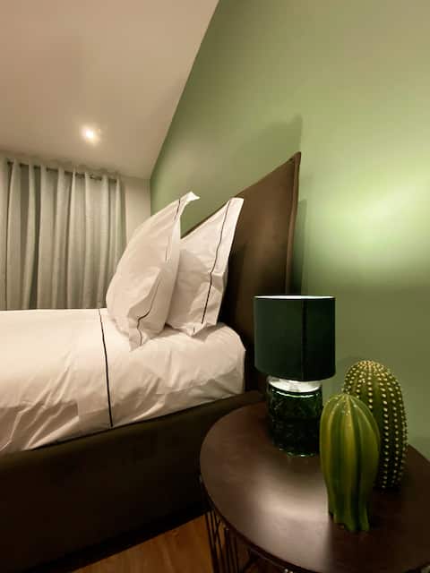 Sanctuary of Fátima - Host 2AP5