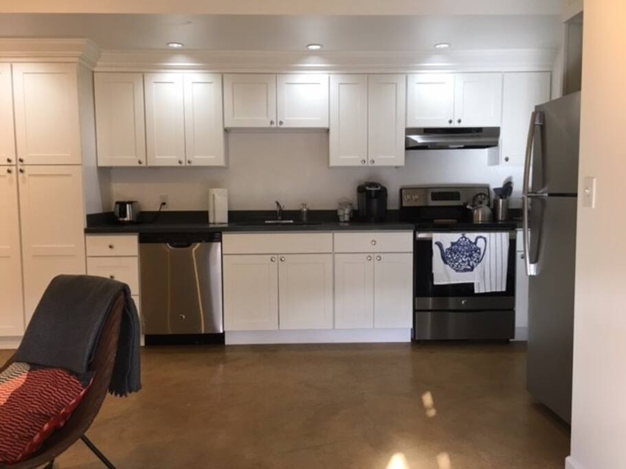 Kitchen/Dining area