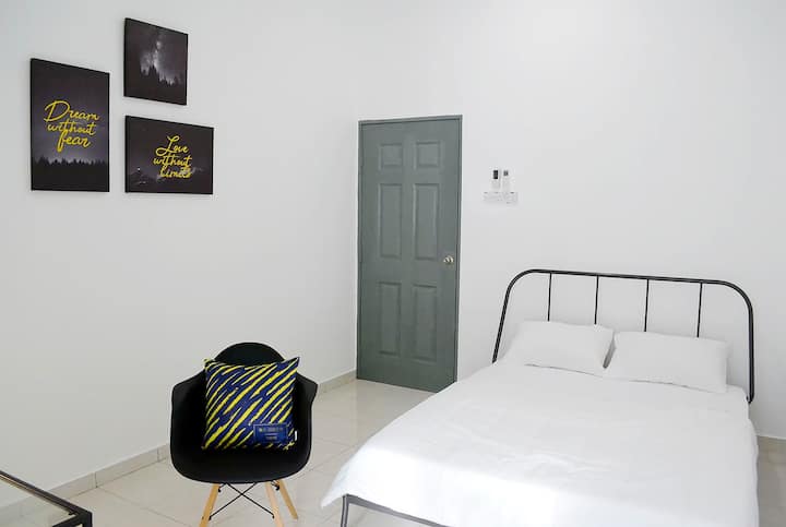 Chumba cha kulala cha ghorofani