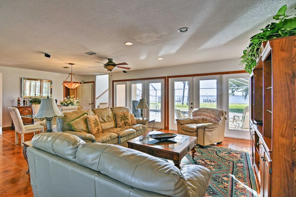 This spacious 2,334-square-foot property is perfect for 8 guests!