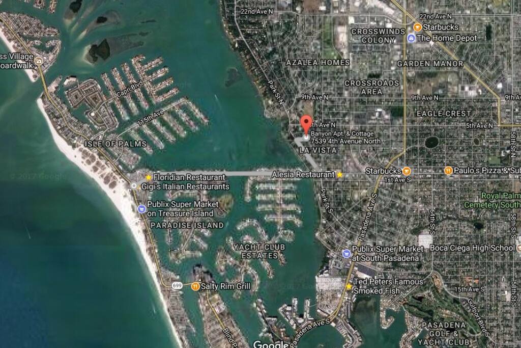 Located 2 blocks from coastal waterway and 15 min bike ride to beaches.