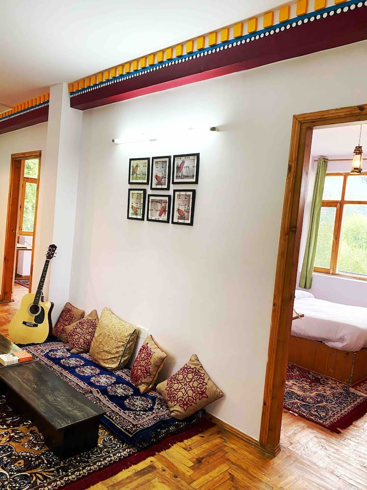 Soham Villa - Perfect Adobe For Detoxing City Life - マナリ