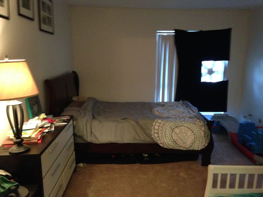 queen size bed