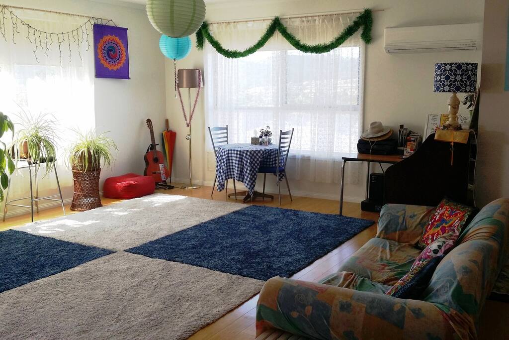 Lounge with Dining table