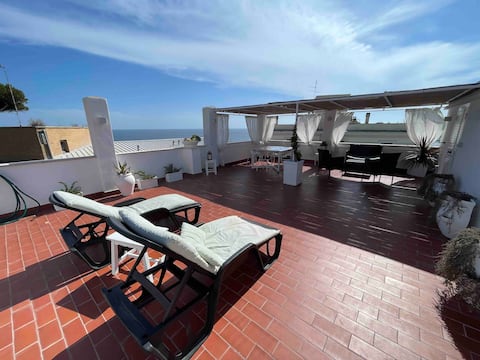 La Terrazza Sul Mare (1 hour from Rome)