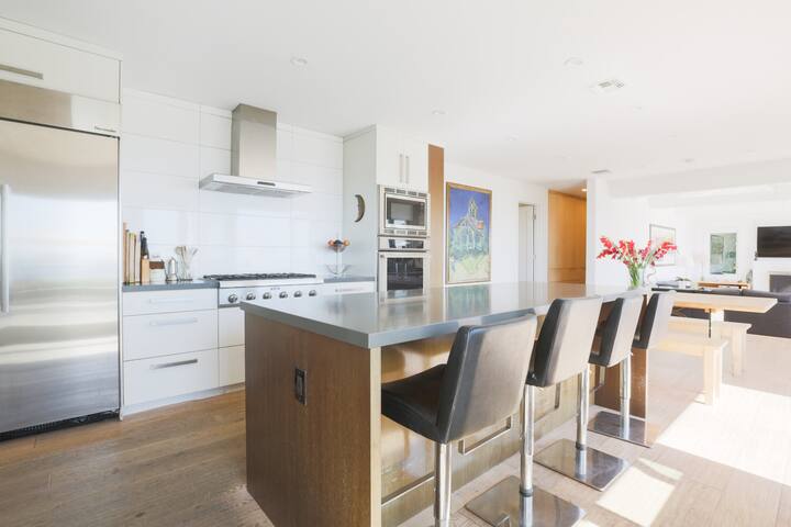 Hummingbird House gallery image 5